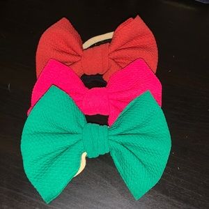 set of hair bows
